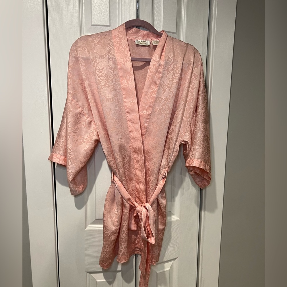 VTG Gold Label Victoria’s Secret Robe (Size S)